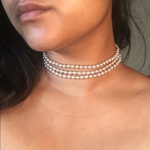 Rosey Vintage Pearls w/ brass colored clasp